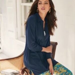 Soft Surroundings Tunic Top Women Medium Black Adventura Classic Chic Shirt
